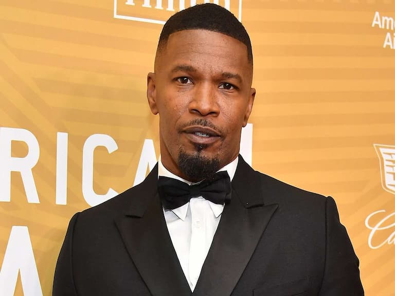 傑米福克斯 Jamie Foxx 驚傳病危,因不明併發症急送醫!