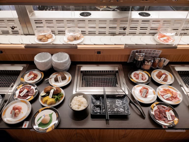 2026 全台迴轉燒肉 6 家推薦：迴饗吃到飽、肉執事個人燒肉必吃清單一次看！