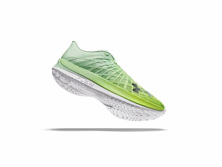 UA FLOW VELOCITI ELITE 碳板跑鞋性能完整公開，Sharon Lokedi 就是穿它拿紐約馬冠軍！