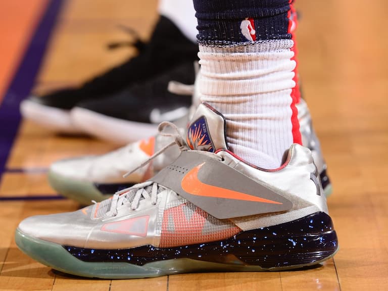 Nike KD 4 "Galaxy" 有望於 2024 年回歸，Kevin Durant 明星賽戰靴真的很香！