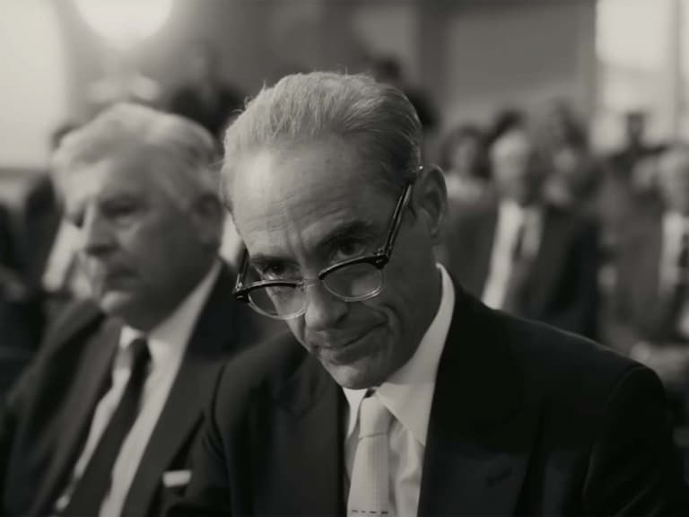 《奧本海默》預告釋出!小勞勃道尼 Robert Downey Sr. 對決「原子彈之父」席尼墨菲 Cillian Murphy 場面震撼!