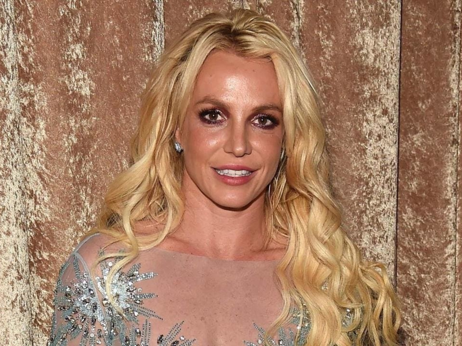 小甜甜布蘭妮 Britney Spears 遭心理醫生沒收刀具、禁止「單獨駕駛」！