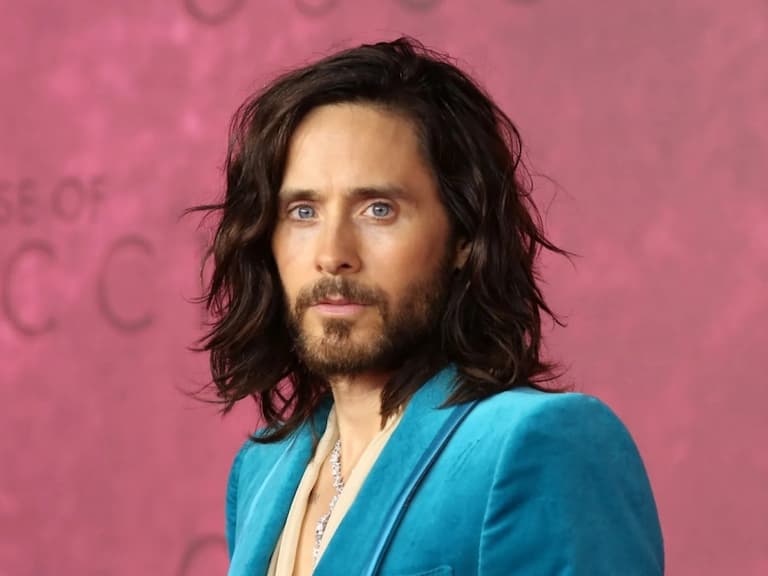 傑瑞德雷托 Jared Leto 曾收到瘋狂粉絲「斷耳」禮物，紙條還寫著：「你在聽嗎？」
