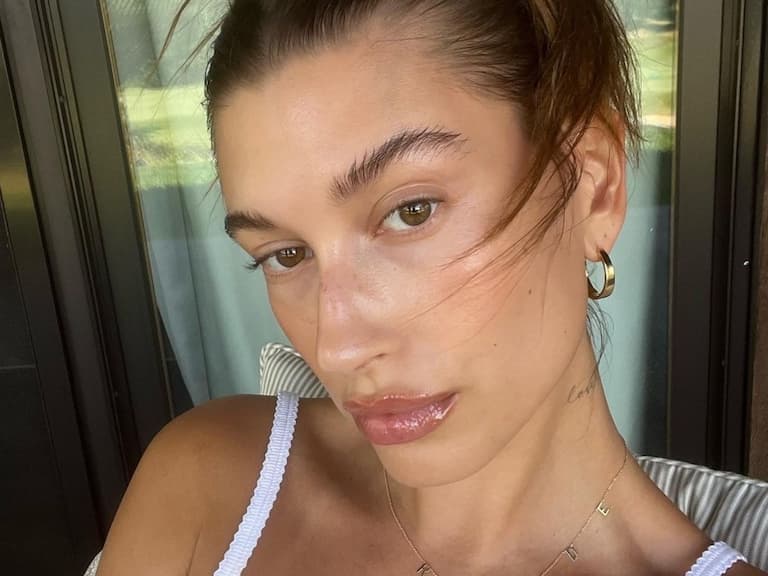 回顧海莉鮑德溫 Hailey Bieber 遲遲「不敢生孩子」原因:網路霸凌、健康亮紅燈⋯