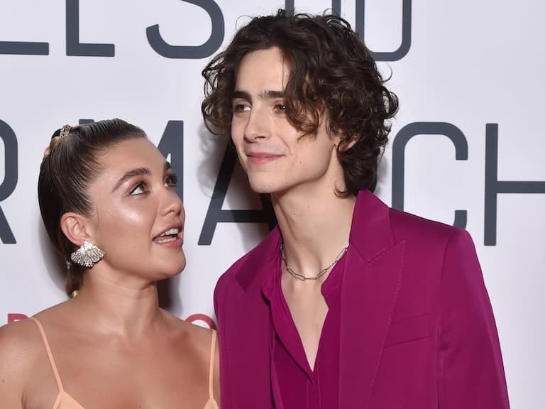 提摩西夏勒梅 Timothee Chalamet、佛羅倫斯普伊 Florence Pugh 在《沙丘2》片場玩太嗨而被迫分房拍攝!