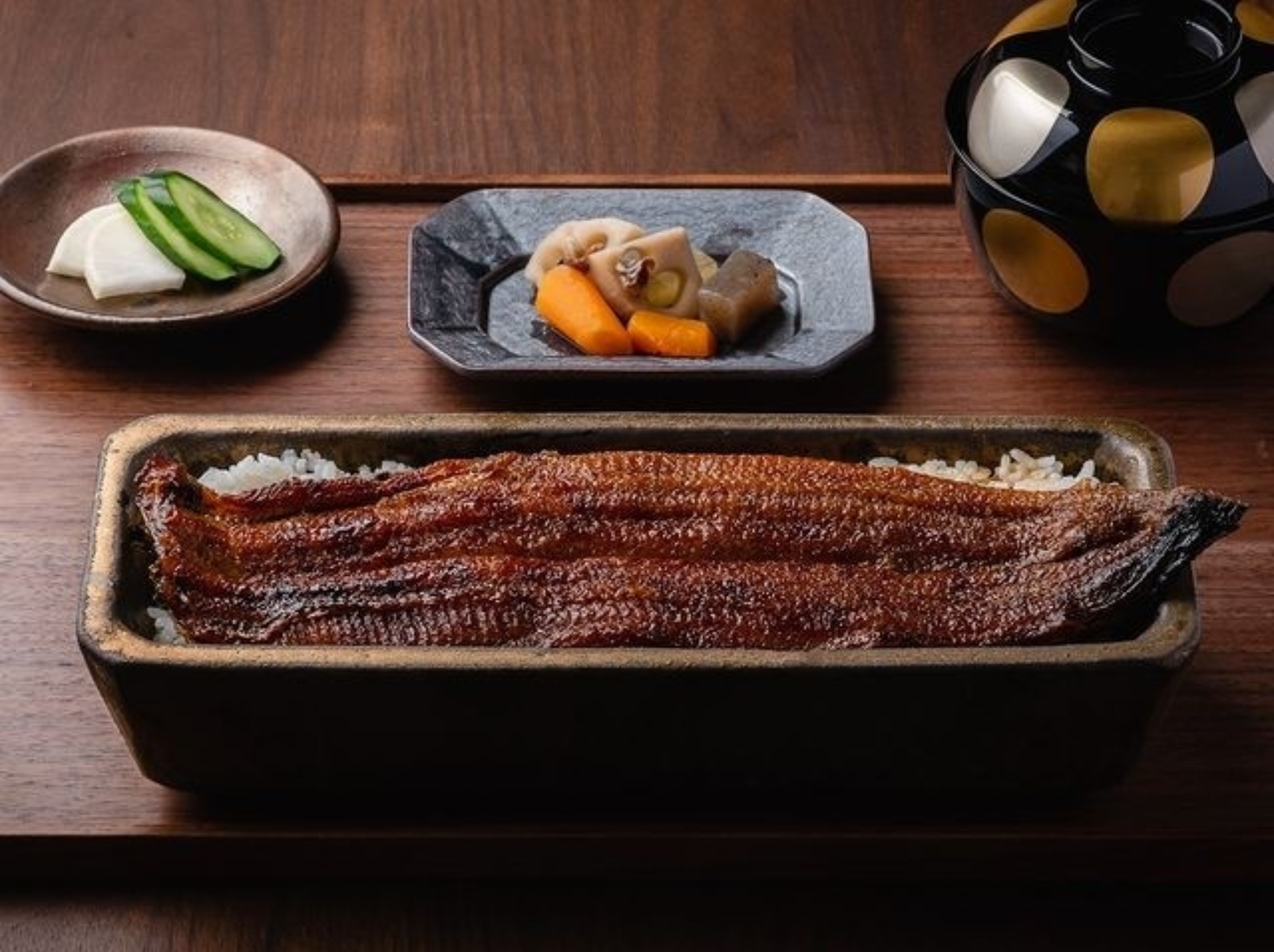 2024 台北鰻魚飯 4 家名店推薦，一口嚐到純正鰻魚鮮味超過癮！