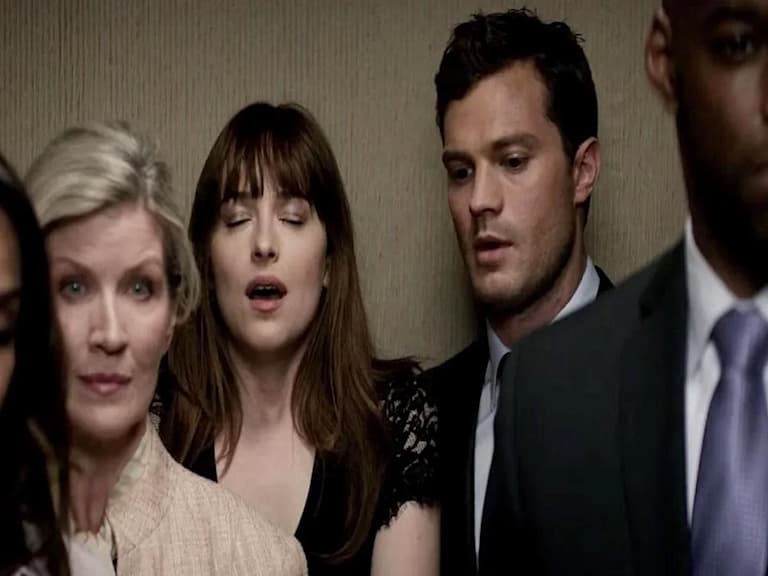 《格雷的五十道陰影》Fifty Shades 原作者 E.L.詹姆絲曾和老公真實模擬書中劇情！