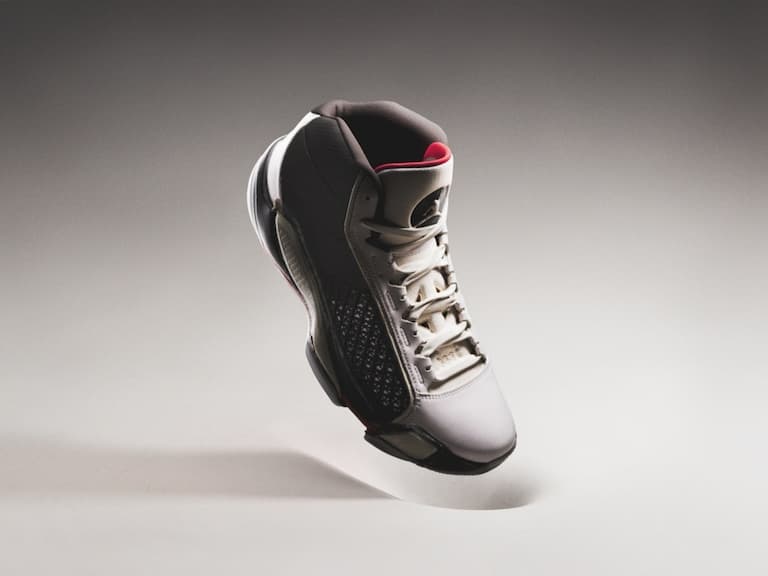 Air Jordan 38 四大亮點＆發售資訊介紹：全新中底技術 X-Plate、各種細節向飛人 AJ 8 代致敬？