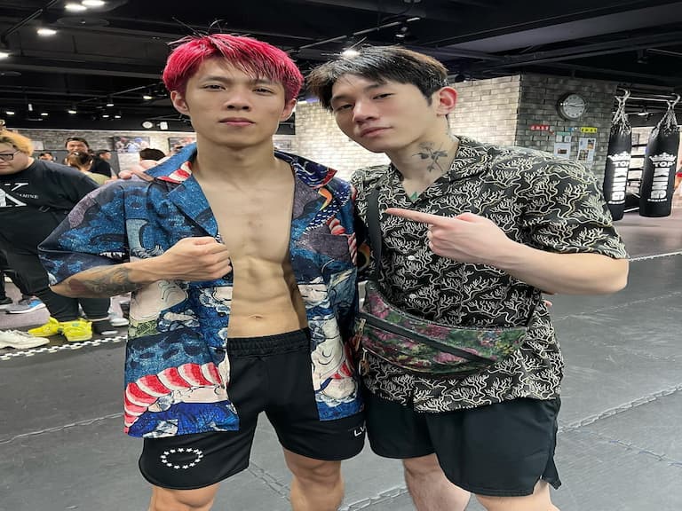 尼克星「拳下星城」慘敗李育昇，賽後真心話曝光被網友大讚「有風度！」