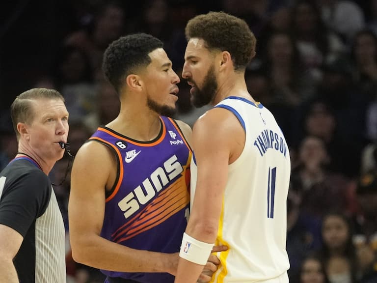 NBA/Klay Thompson 談當初向 Devin Booker 比「4 冠」手勢:「我後悔了⋯」
