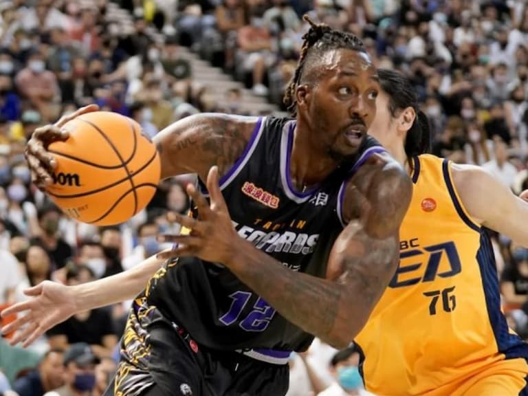 T1/「魔獸」霍華德 Dwight Howard IG 貼文要網友中華民國國旗刷起來,引熱議:「辱華德?」