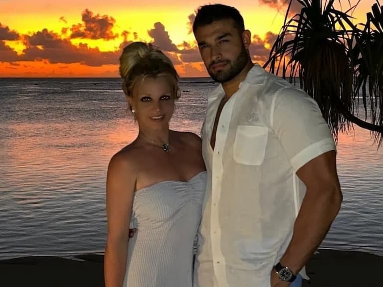 小甜甜布蘭妮 Britney Spears 遭老公懷疑出軌爆激烈爭吵！傳將結束 14 個月婚姻！