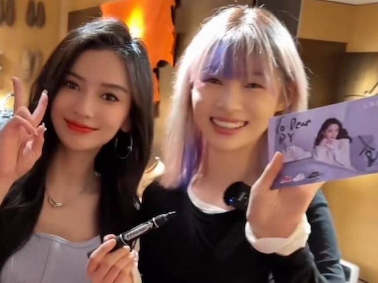 重機女神痞幼「十指緊扣」Angelababy!罕見同框全網暴動:秒殺全世界!【野生抓正妹】