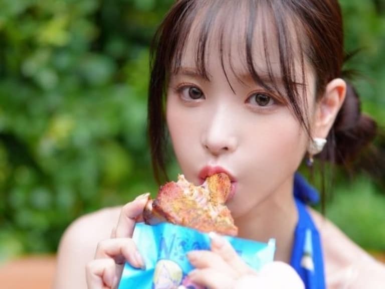 日本女優桃乃木香奈到訪香港迪士尼,對這事物「尺寸」感到驚訝!【老司J開車】