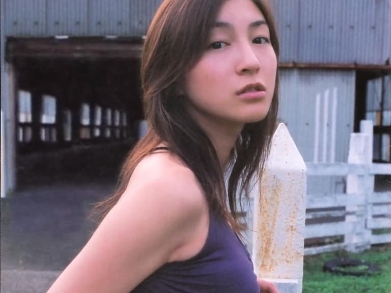 回顧「廣末涼子」青春日系穿搭！20 世紀末最後的美少女究竟擄獲多少男人的心？