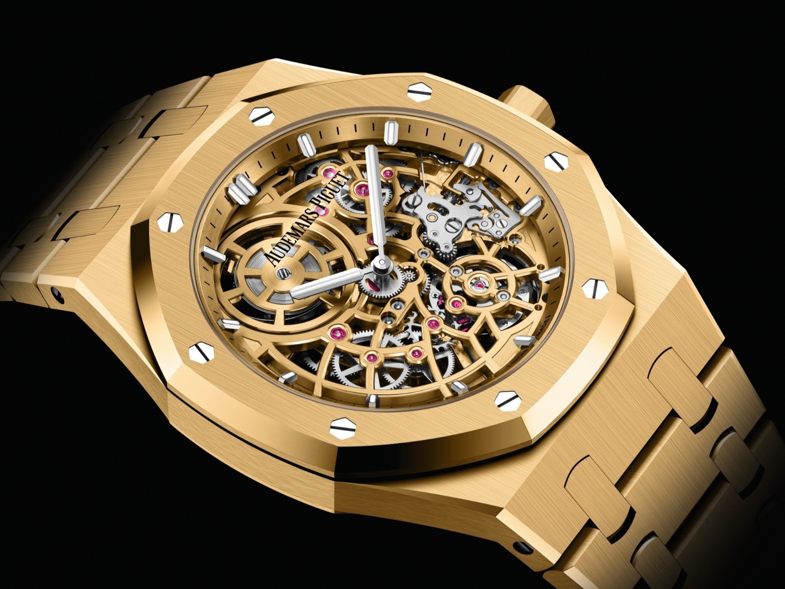 愛彼推出全新ROYAL OAK皇家橡樹系列「JUMBO」超薄鏤空黃金腕錶