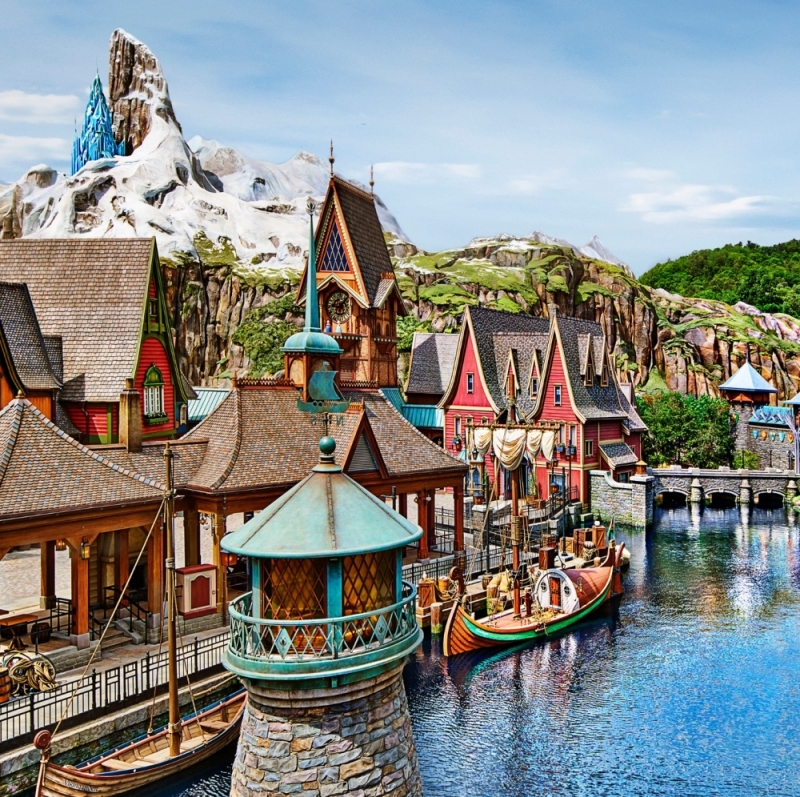 全球首座《冰雪奇緣》主題樂園登陸香港迪士尼：開幕、遊樂設施、亮點一次看！