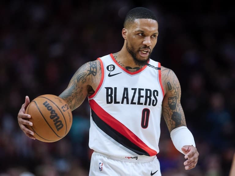 NBA/Damian Lillard 轉戰公鹿聯手字母哥!拓荒者、公鹿、太陽三方交易完整細節曝光!