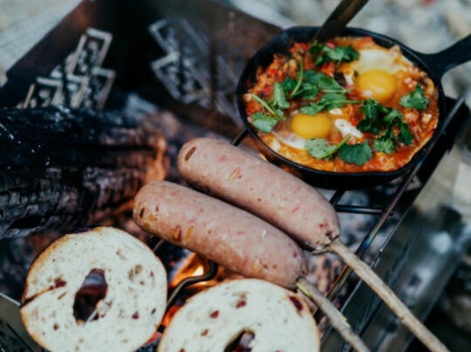 2024 10 個露營菜單推薦：北非蛋、奶油肥牛飯⋯零技巧直接讓你看起來廚藝頂天！