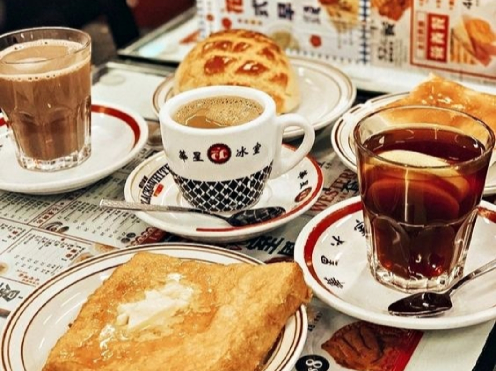 2024 香港 5 家必吃茶餐廳推薦：華嫂冰室、金華冰廳⋯好吃到大明星都爭相打卡！