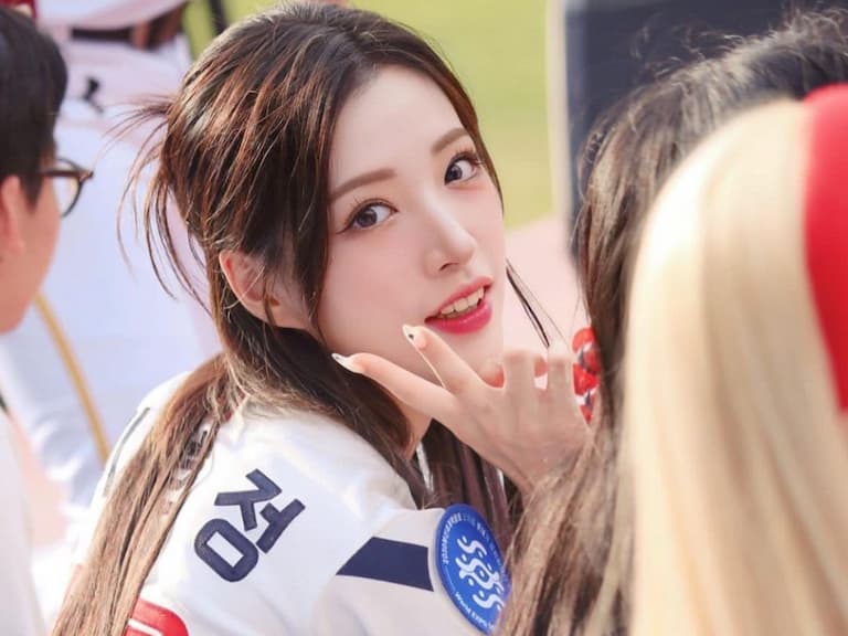 「釜山女神」李晧禎 이호정 10 件事：夢想是美髮師、理想型要超過 172 公分！