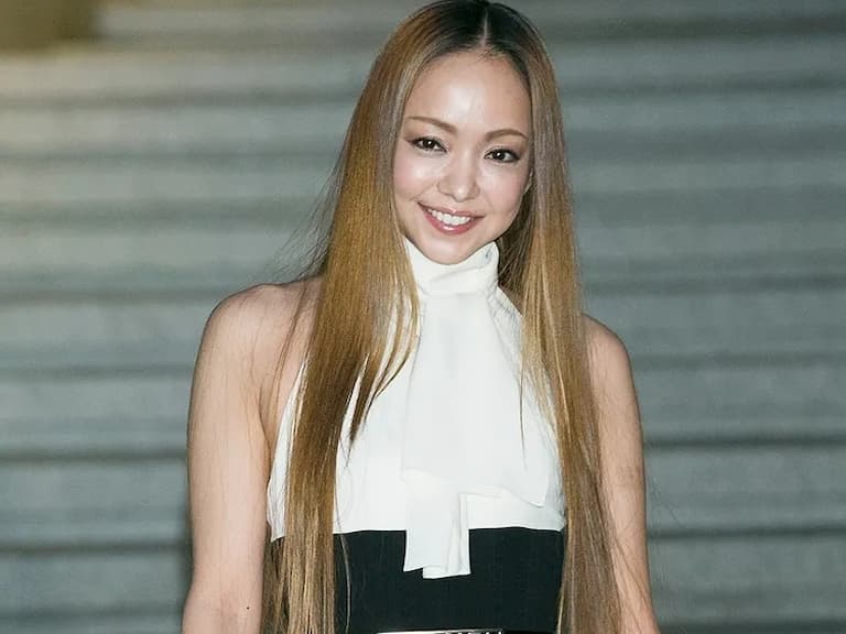 安室奈美惠近況曝光！與 26 歲兒子現身夏威夷，狀態依舊保養得宜引熱議！