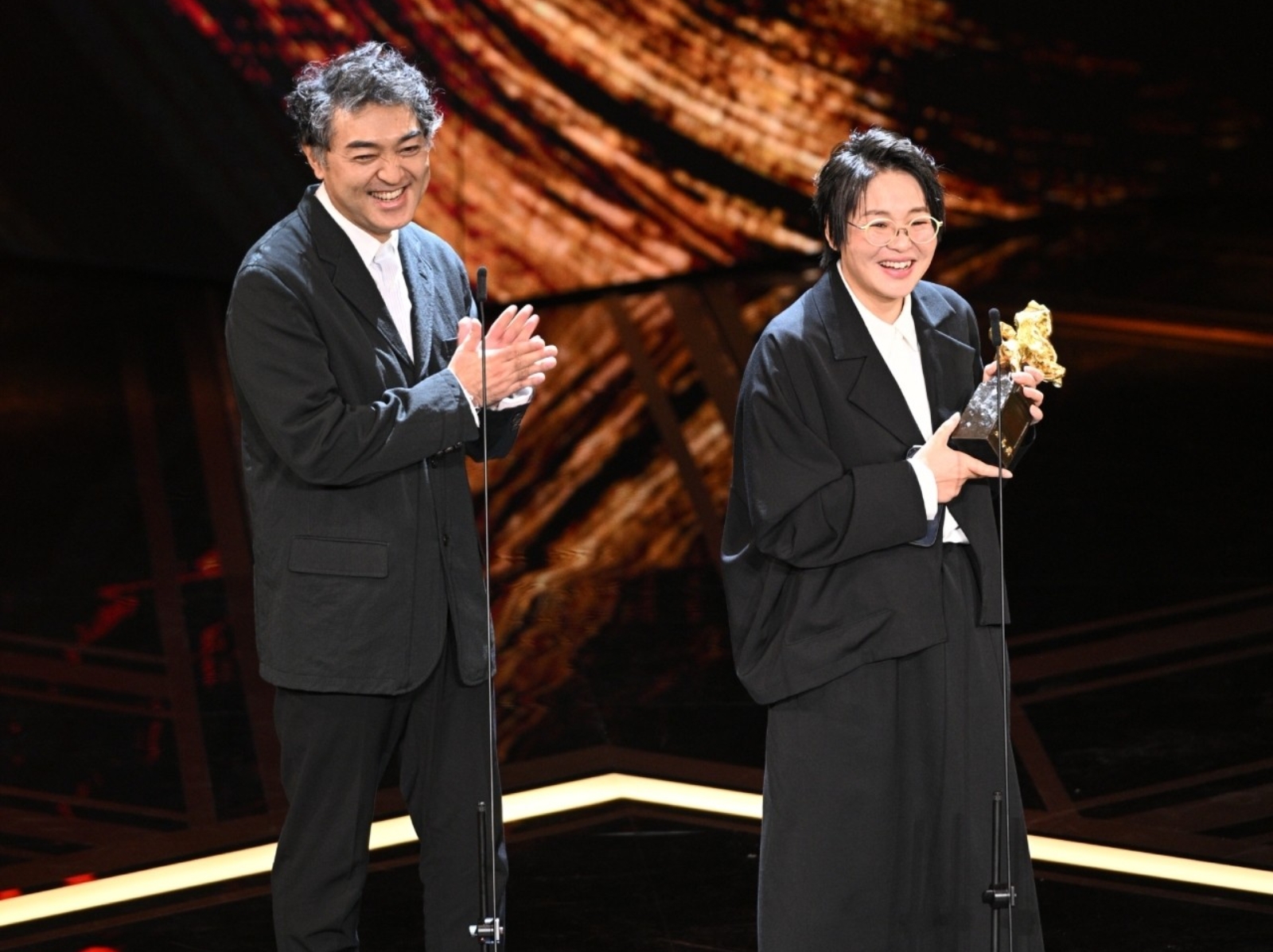 金馬60／中國電影《石門》奪下最大獎「最佳劇情片」！導演喊：「這是一場夢嗎？」