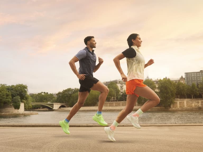 ASICS NOVABLAST 4進階上市，回彈性、舒適性、抓地力全面升級，「彈」出你的跑步樂趣