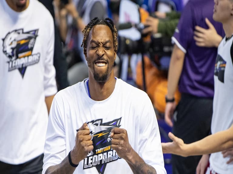魔獸 Dwight Howard 恭喜表弟 DeMarcus Cousins 來台打球,喊話要看對方砍 100 分!