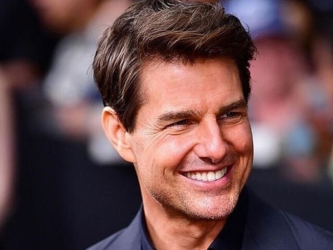 湯姆克魯斯 Tom Cruise 包下餐廳和女友約會！進展似乎順利，知情人士透露：「還給了我們小費！」