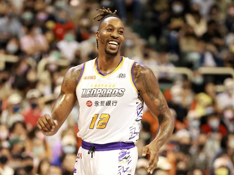 「魔獸」霍華德 Dwight Howard 新東家確定！加盟菲律賓球隊征戰杜拜錦標賽！