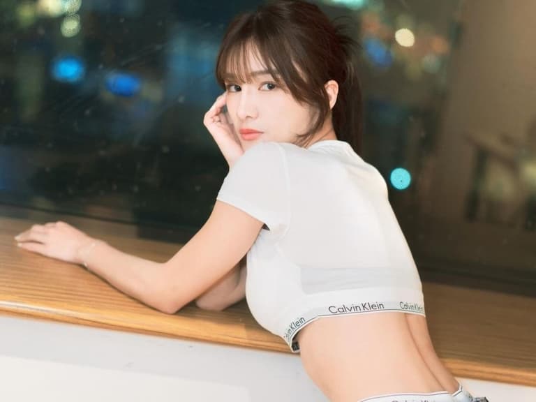 「樂天女孩」林岱縈全新惹火寫真才剛釋出！再曬 CK 性感照大秀吸睛好身材！【野生抓正妹】