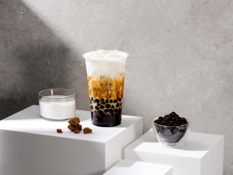 黑糖霸主珍煮丹歡慶15週年，1/10品牌日重磅宣布，即日起「黑糖經GO杯女生每月免費領」