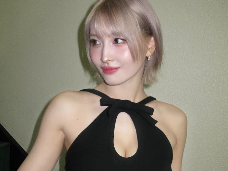 TWICE Momo IG 曬辣照！「心機剪裁」引網暴動喊：「這女人很懂欲情故縱！」