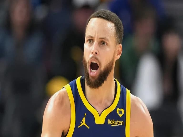 NBA／勇湖大戰 2OT 輸球，Stephen Curry 怒撕球衣＋開譙裁判：「判決標準不一！」