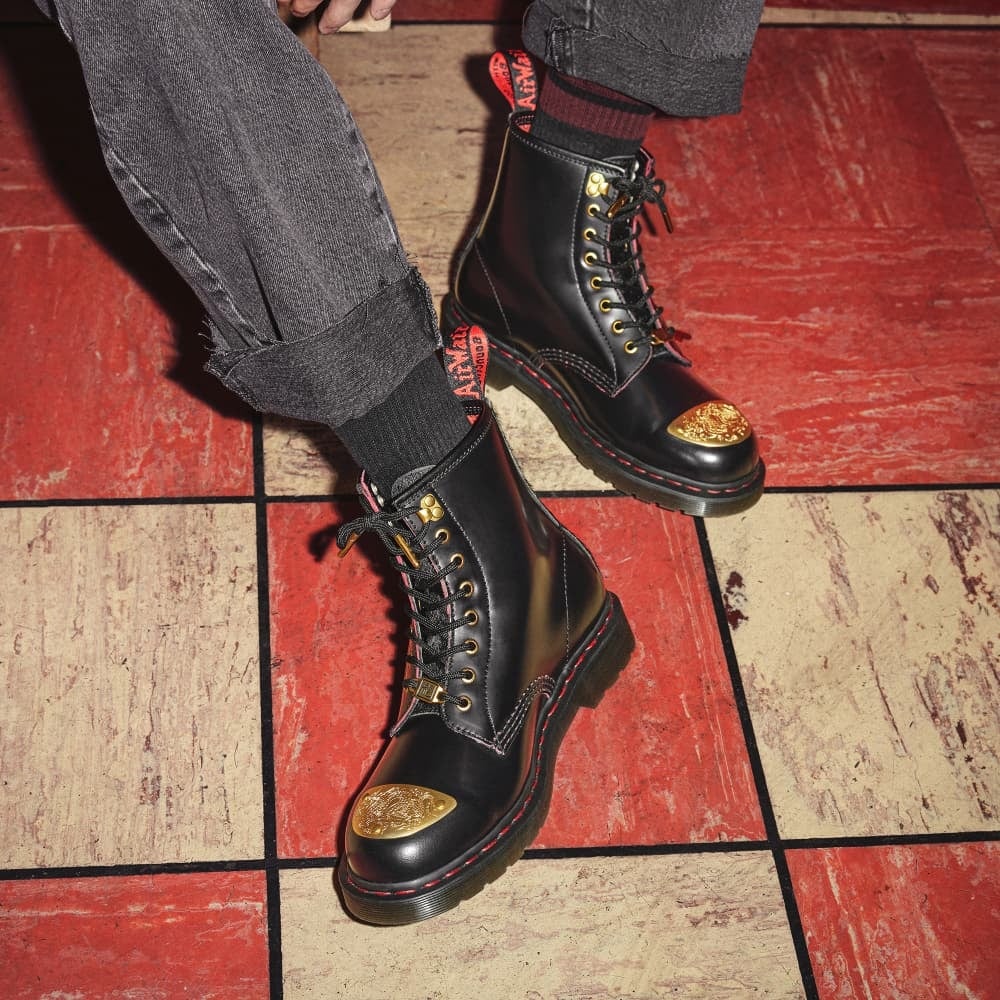 Dr. Martens 龍年限定鞋款