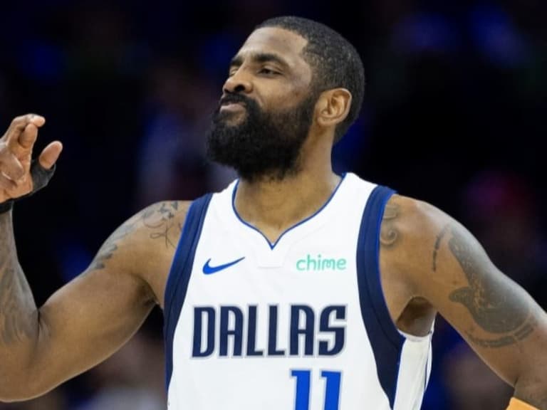 NBA/Kyrie Irving 大秀「空中接力灌籃」!狂轟 36 分暴打前東家籃網!