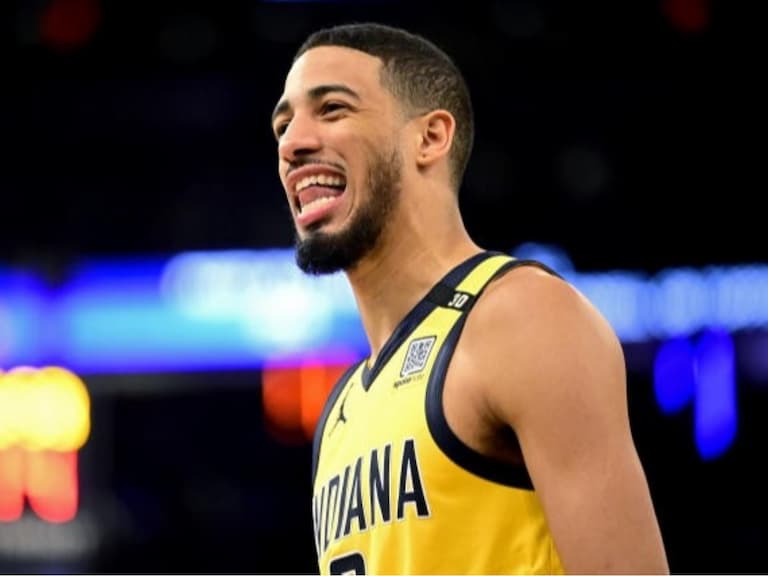 NBA/Tyrese Haliburton 大秀「三分線外砸板接球長傳」助攻,炫到以為是在打電動!