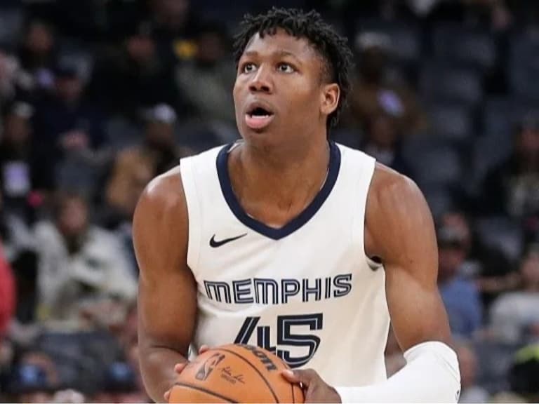 NBA／灰熊 GG Jackson 籃下假動作欺敵老半天，最終仍被對手狠蓋火鍋！
