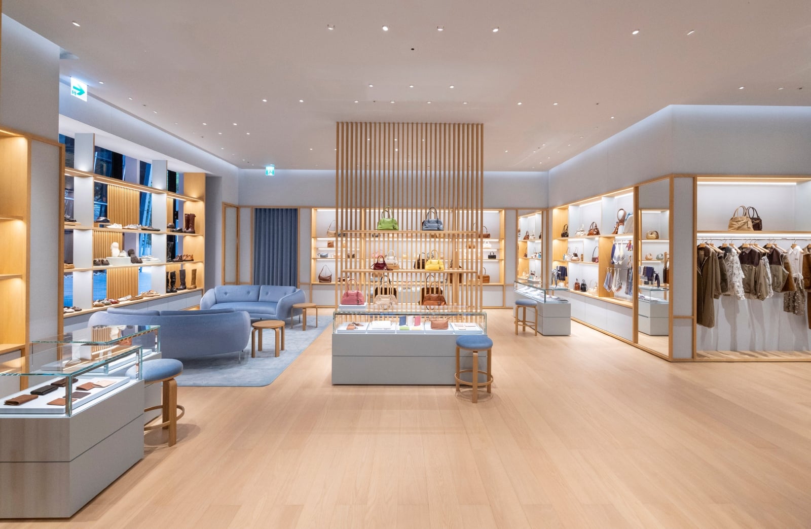 Miu Miu 台北微風南山店煥新開幕!話題單品、5 種韓星穿搭示範一次看!