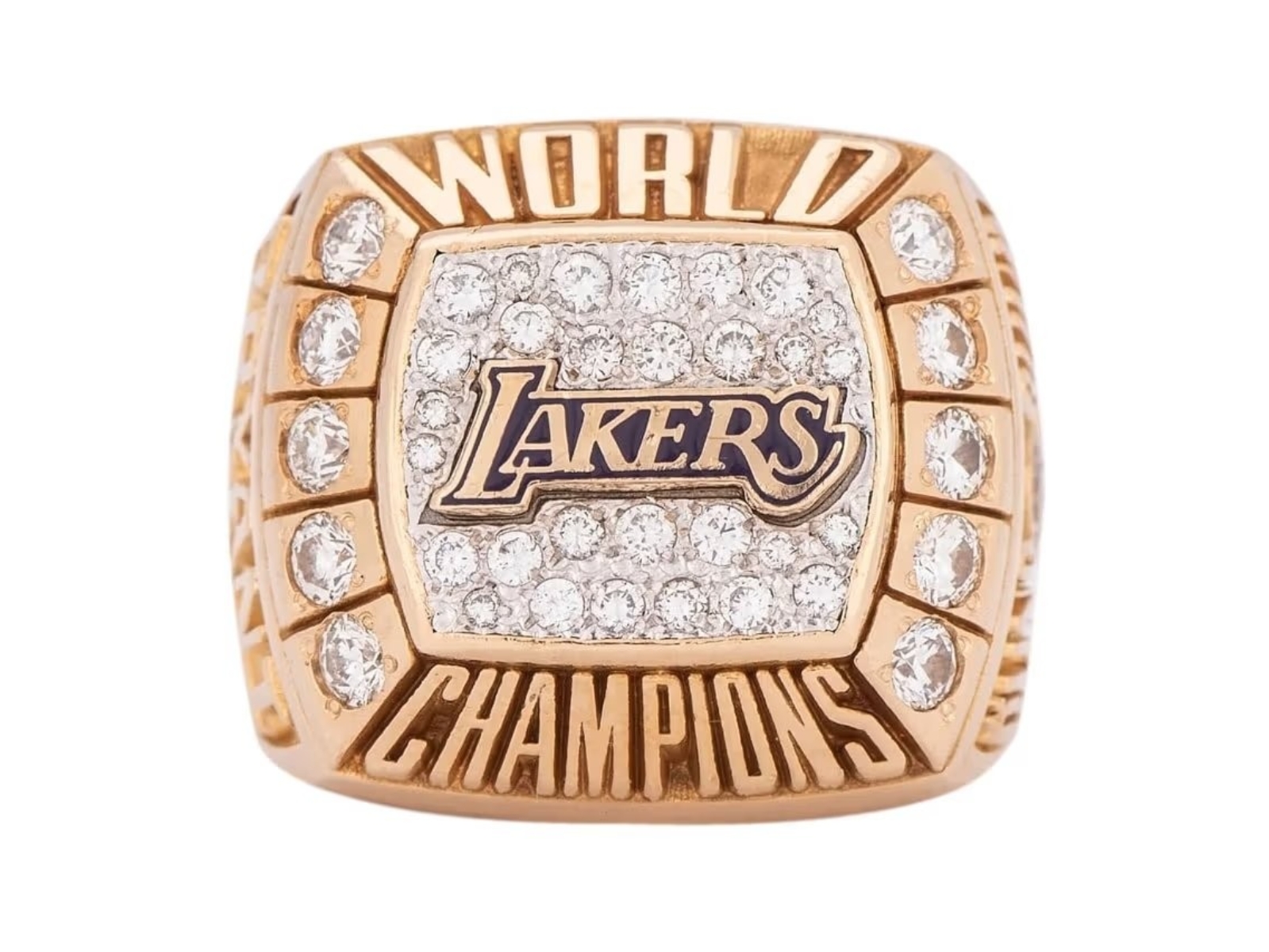 NBA／Kobe Bryant 生涯首枚冠軍戒指拍賣價格逼近 3 千萬，打破歷史最貴紀錄！