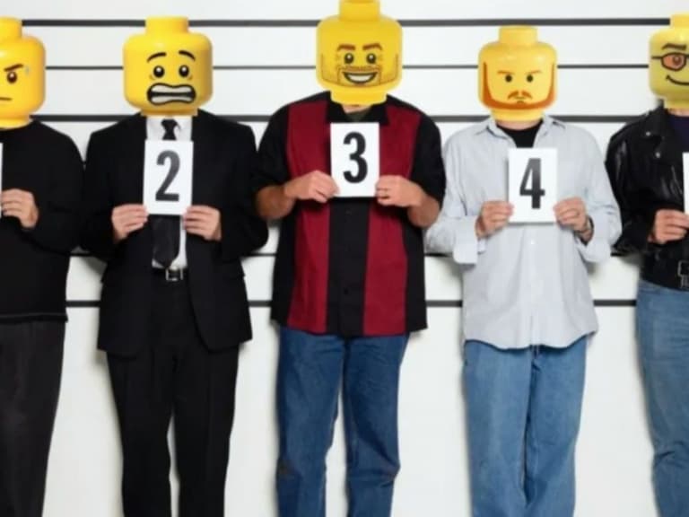 美國加州警局把嫌疑犯人頭全 P 成「樂高人偶」，引起樂高公司不滿：要求立即停止！