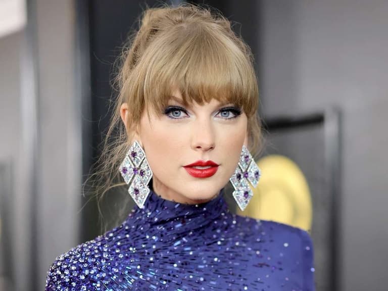 傳泰勒絲 Taylor Swift 和 Travis Kelce 感情生變，全因男友「有夠黏」！