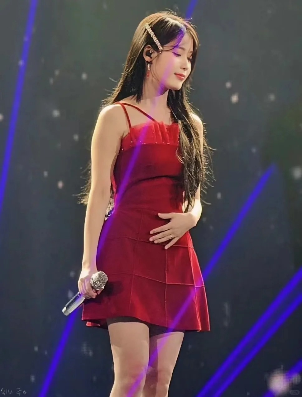 IU