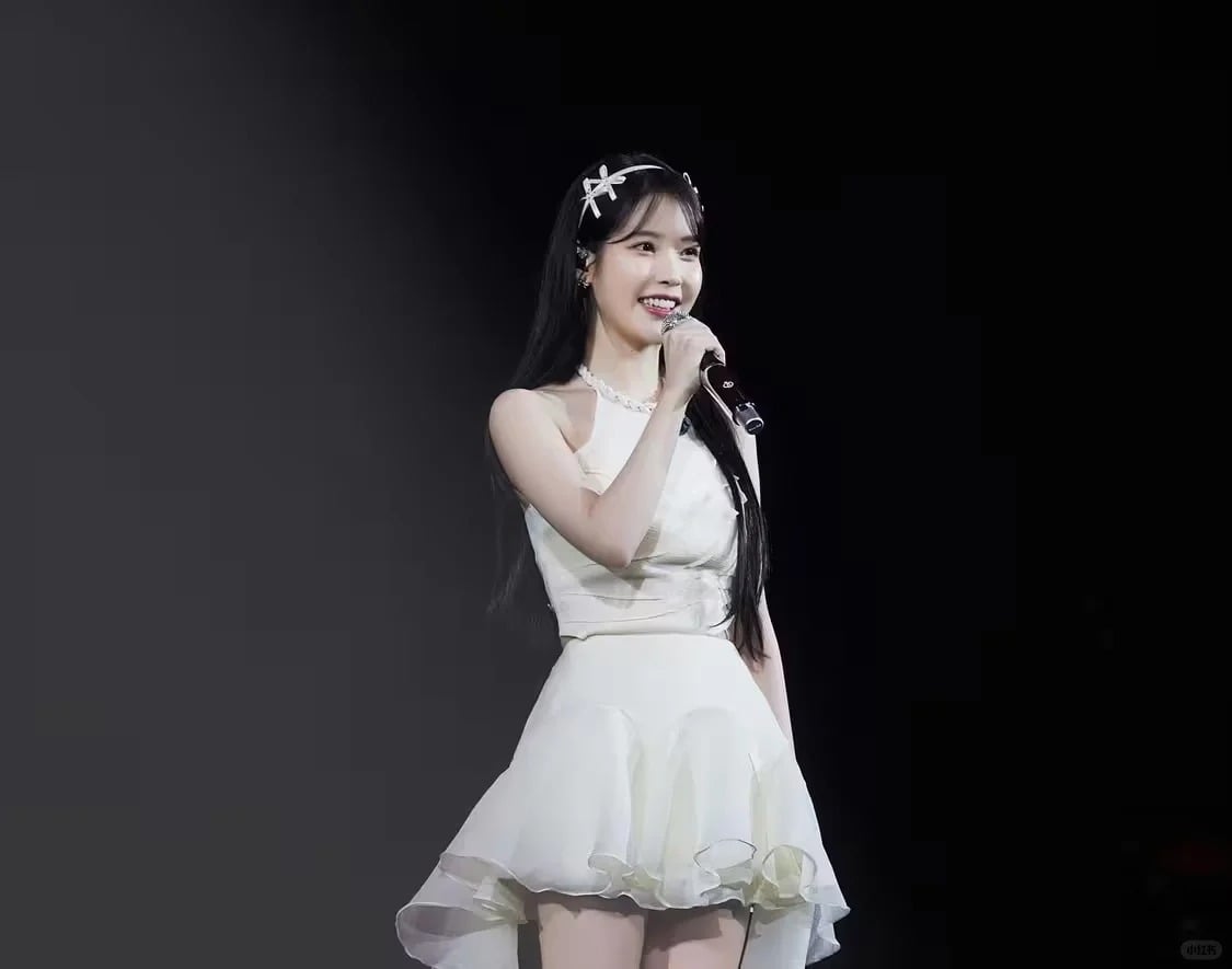 IU