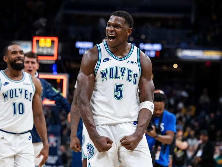 NBA／灰狼 4 戰全勝橫掃太陽，Anthony Edwards 狂炸 40 分！
