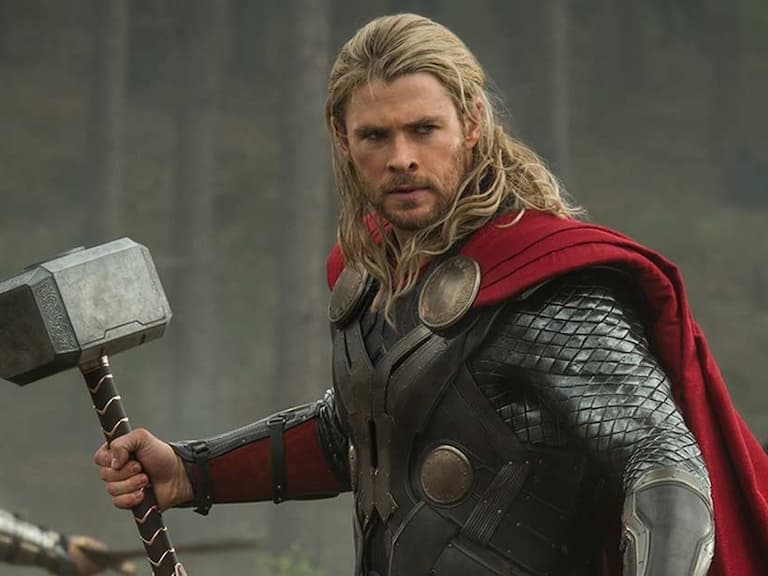 克里斯漢斯沃 Christopher Hemsworth 肌肉不小心練太大!「雷神」戲服套不進去引熱議!