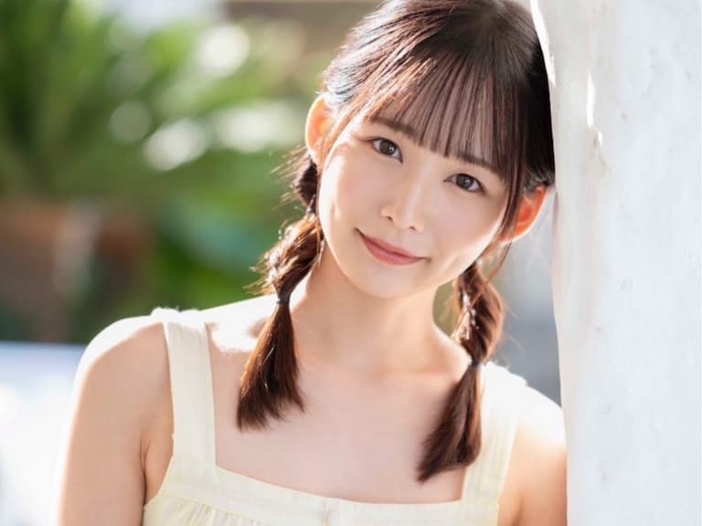 《Moodyz》遊說一年之久！宮崎千尋被封「奇蹟美少女」終於解禁出道！【老司 J 開車】