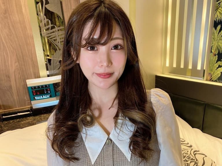 AV 女優最上一花自爆「為了報復母親才下海拍片」！坎坷身世曝光，粉絲獻上鼓勵！【老司J開車】