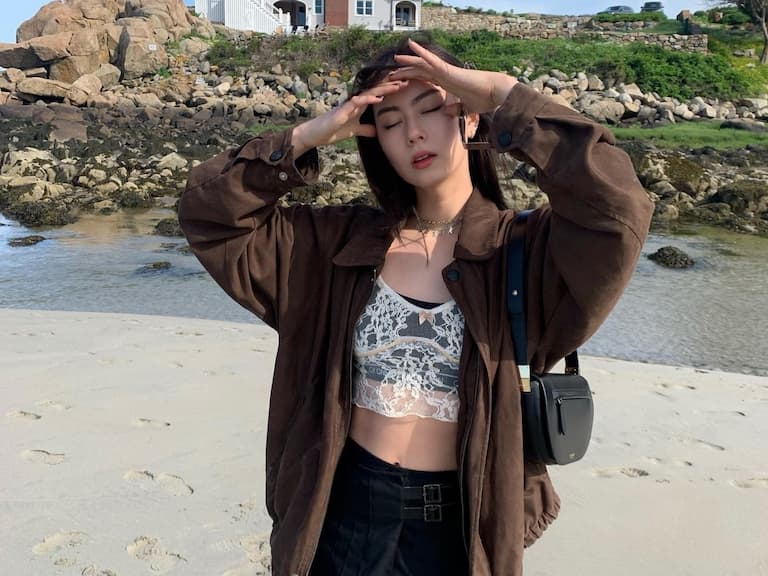 朴敘俊緋聞女友 Lauren Tsai 不只有才華，衣品也超頂！10 大暗黑系穿搭術造出女神仙氣！